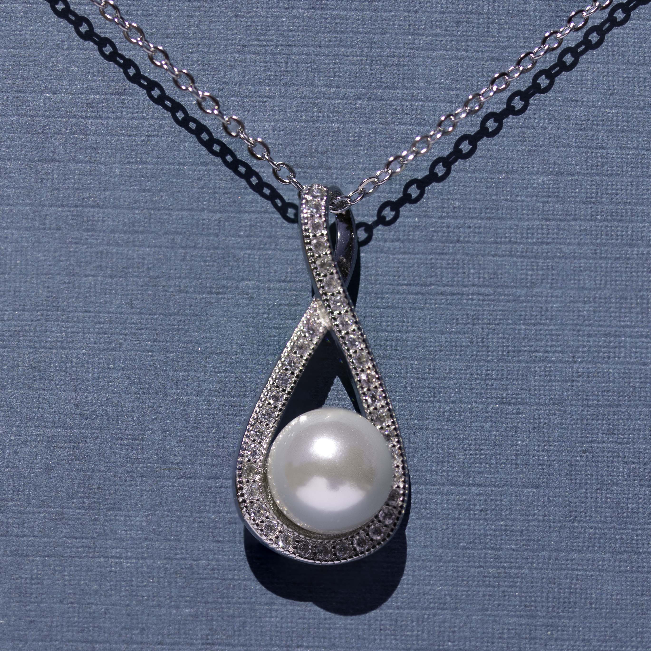 Girls Great Quality 925 Sterling Silver Infinity Unique Pearl Necklace