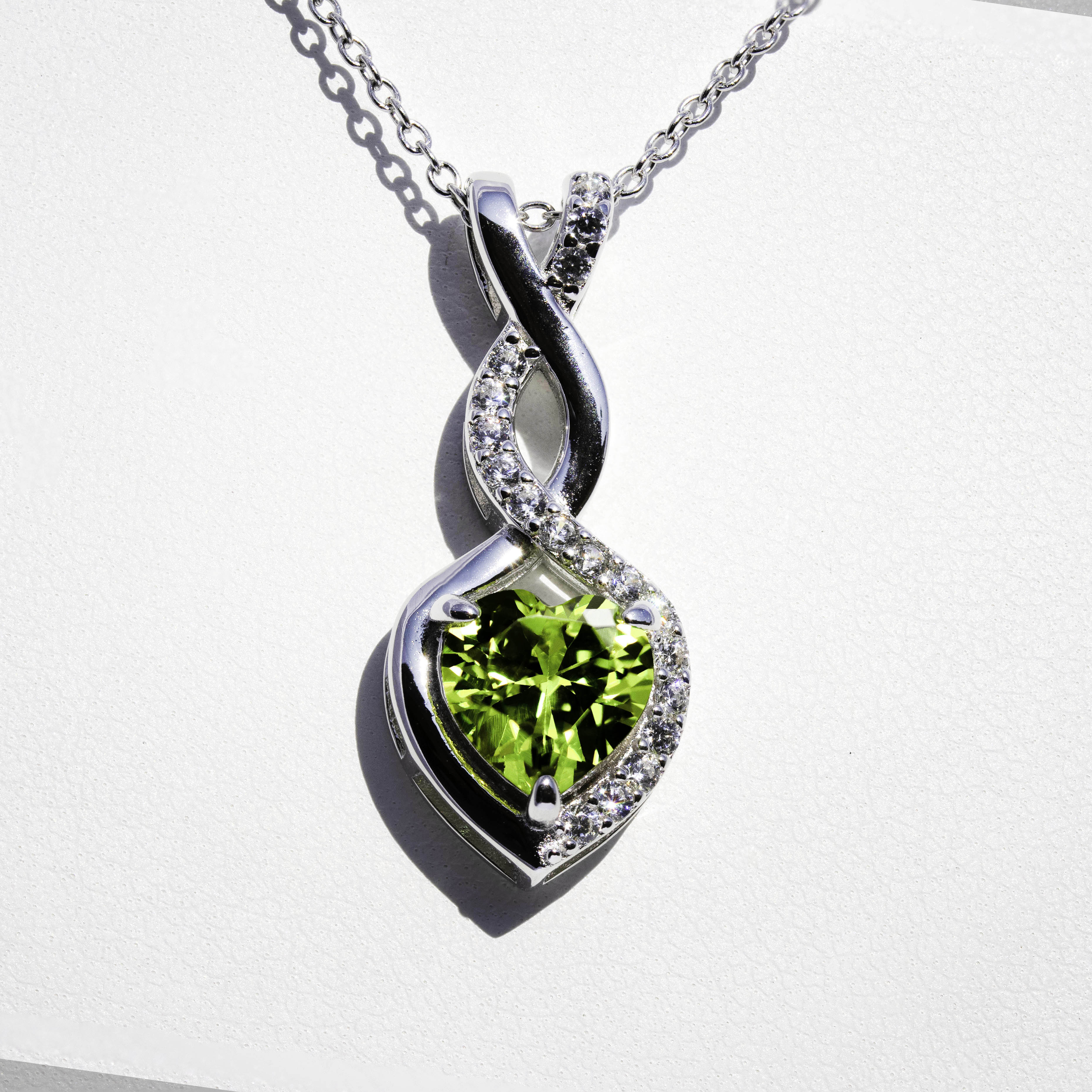 Green Apple Infinity Heart Pendant With Diamonds for Women's Online